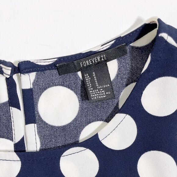 Forever 21 polka dot short sleeve top size S - Picture 3 of 6